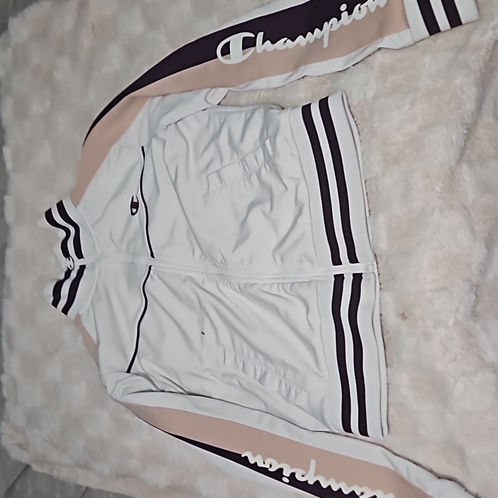Champion wind breaker